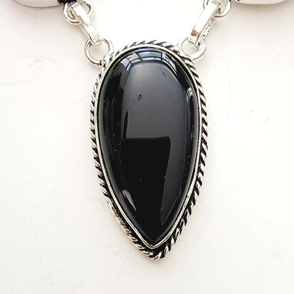 Elegant Black Onyx Necklace - Sterling Silver Statement Jewelry - Picture 2 of 8